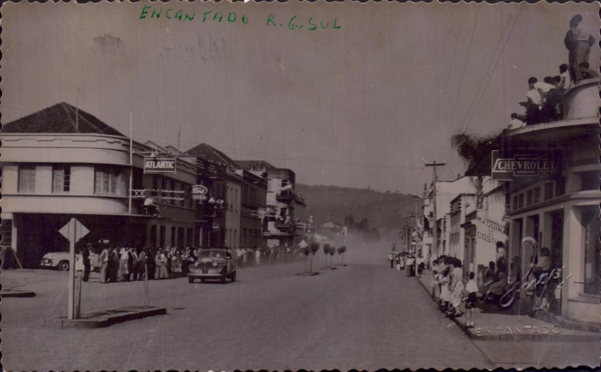 Foto original: Rua Comercial Do Centro